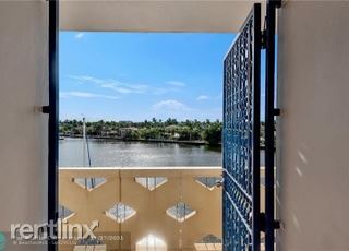 Building Photo - 1 br, 2 bath House - 333 Sunset Dr Apt 306
