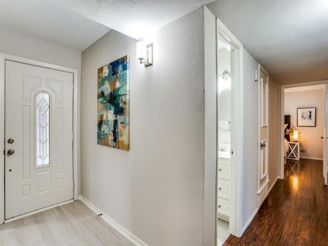 Foto del edificio - 819 Kingswood Ave