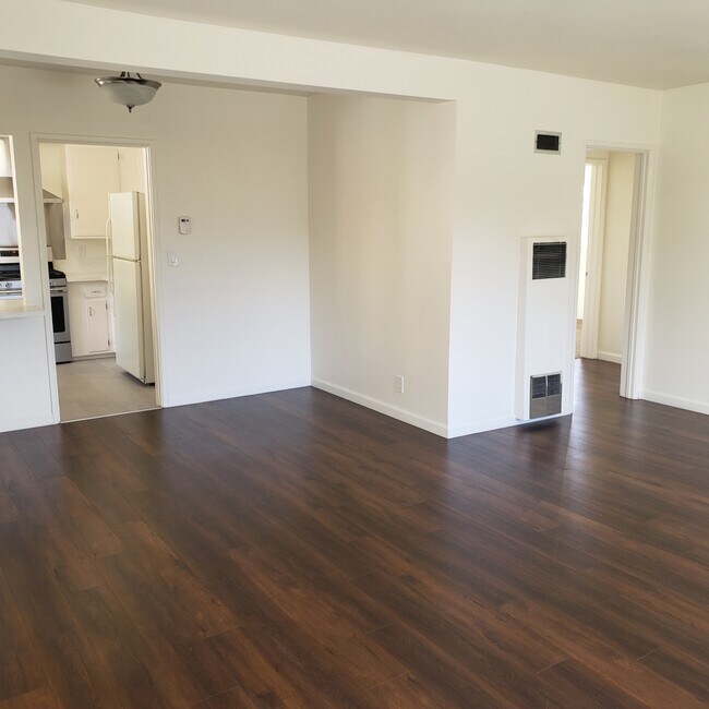 Living room - 1801 Bara Rd