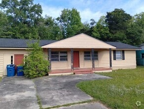 Building Photo - 6607 Rhone Dr