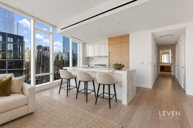 Foto del edificio - 30 Riverside Blvd