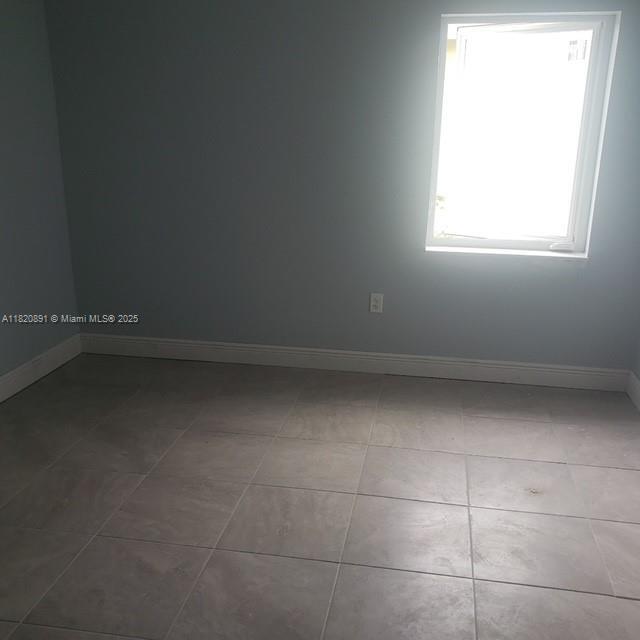 Foto del edificio - 2200 NW 155th St