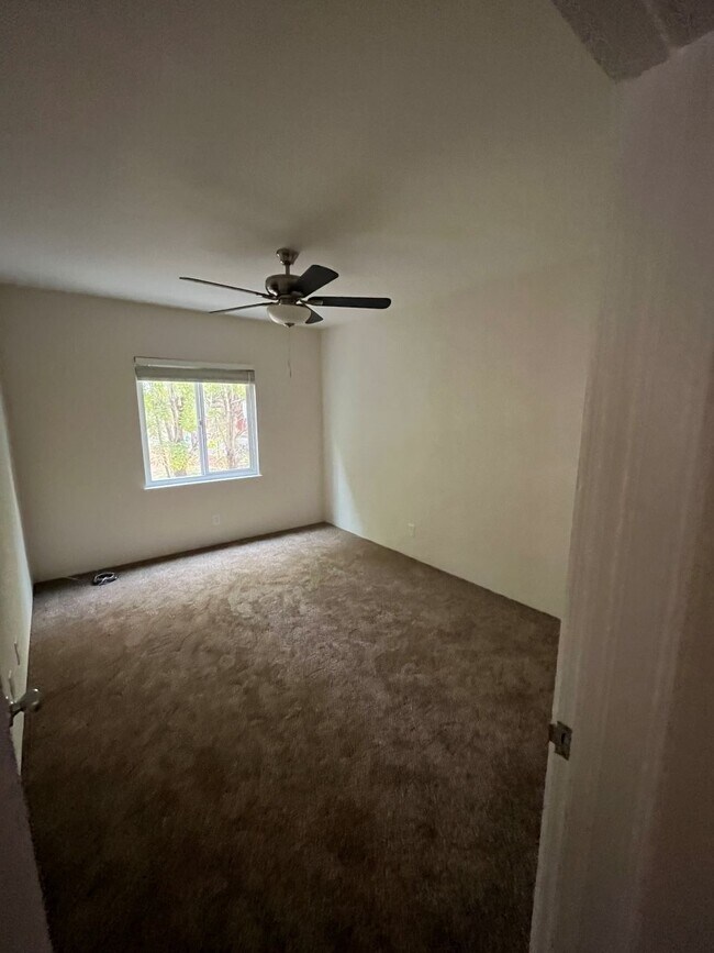 Bedroom - 1514 Leimert Blvd