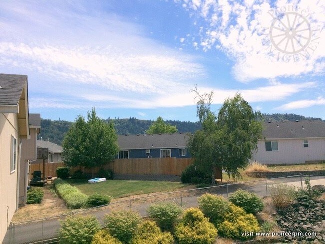 Building Photo - 3 br, 3 bath House - 130 SE Lebleu Ln