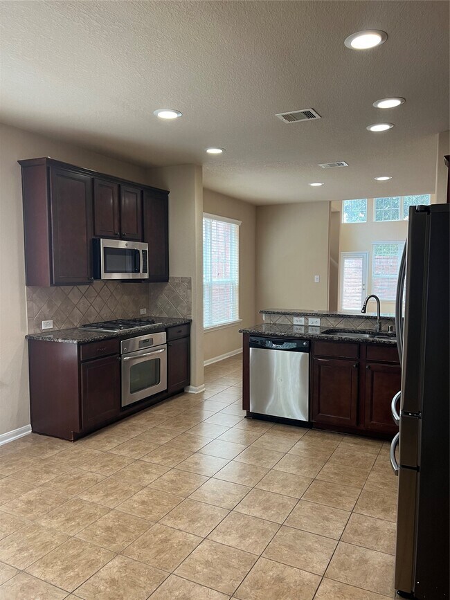 Foto del edificio - 1214 Glenwood Canyon Ln