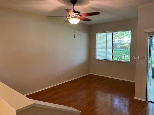 Building Photo - 456 Lakeview Dr