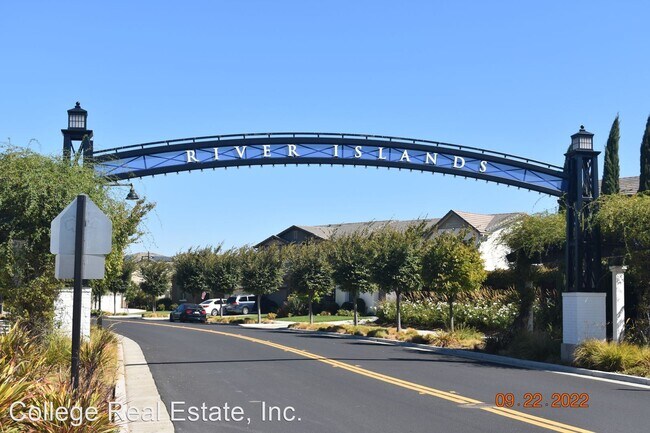 Foto del edificio - 4 br, 3 bath House - 18357 Exeter Place