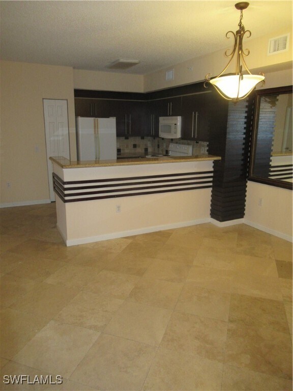 Foto del edificio - 1225 Reserve Way