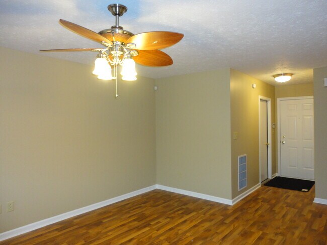 Foto del edificio - 11424 Seabiscuit Drive