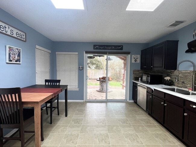 Foto del edificio - 7543 Prairie Lace