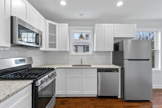 Building Photo - 1091 Whalley Ave