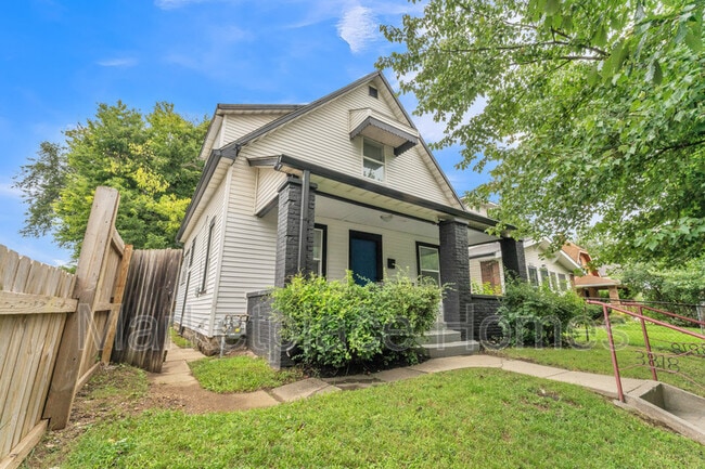 Building Photo - 3818 N Park Ave