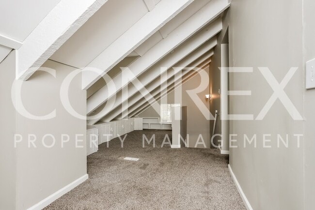 Building Photo - Updated 3 Bedroom in Florissant!