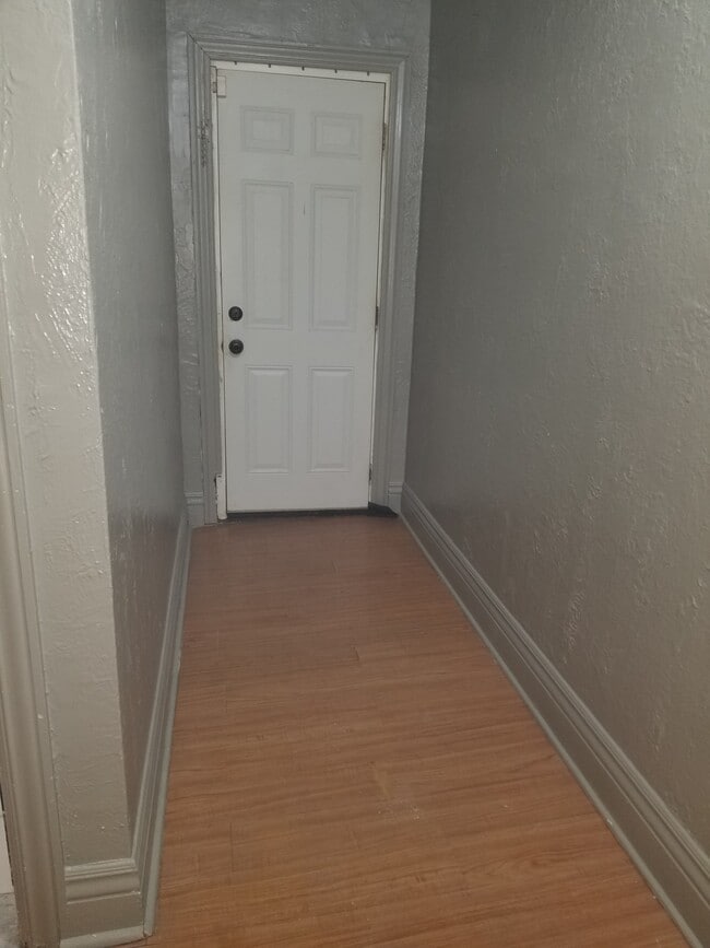 Long hallway - 14027 Montrose St