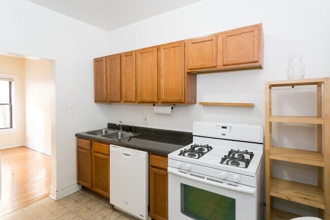 Foto del edificio - 3522 N Broadway