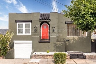Building Photo - 4736 Meldon Ave