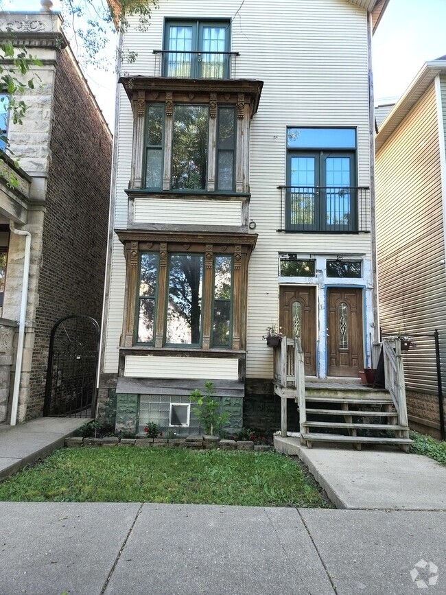 Building Photo - 1654 N Richmond St