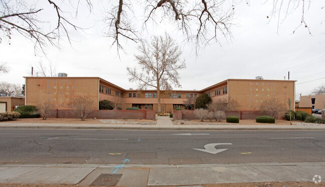 Primary Photo - 1405 San Carlos Dr SW