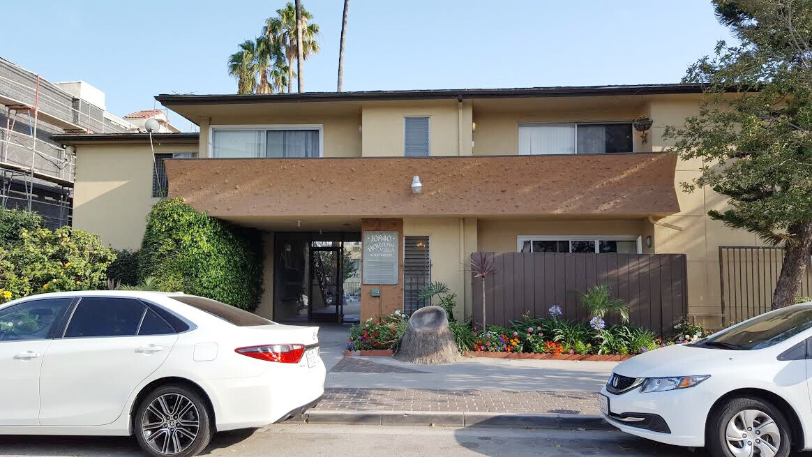 Primary Photo - 10840 Hortense St