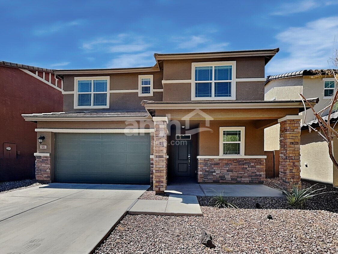 Foto principal - 681 West Bosal Dr