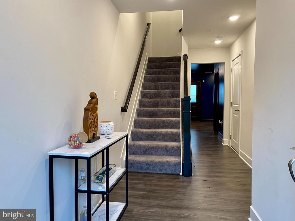 Foto principal - 5357 Phillis Wheatley Pl