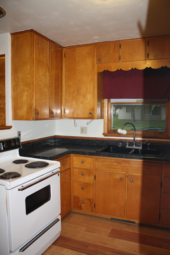 Kitchen - 1209 9th St E