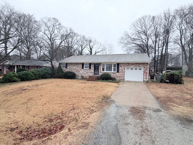 Building Photo - 105 bailey road