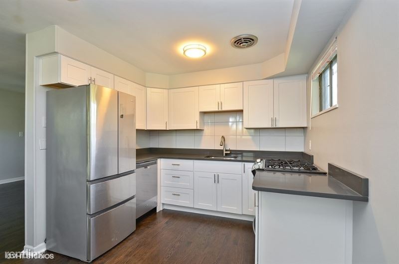Primary Photo - 2 br, 1 bath Apartment - 1145 Waukegan Road