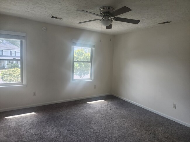 Foto del edificio - Electric Included! 2 Bed 1.5 Bath Condo!