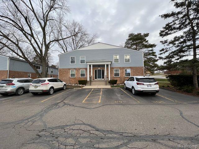 Building Photo - 521 E University Dr