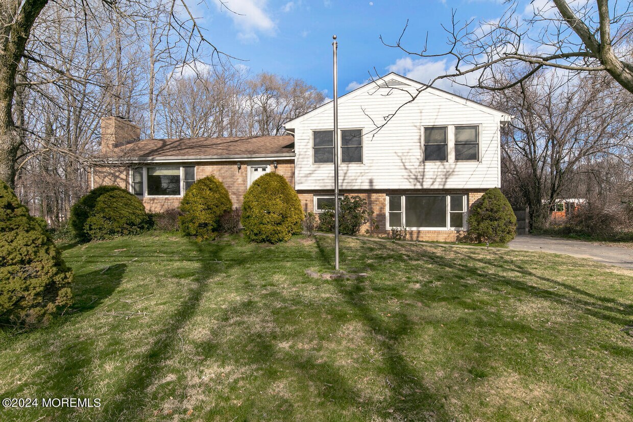 175 Kings Hwy, Middletown Township, NJ 07748 House Rental in