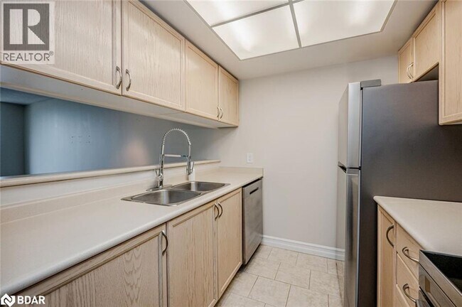 Photo du bâtiment - 75 Ellen St