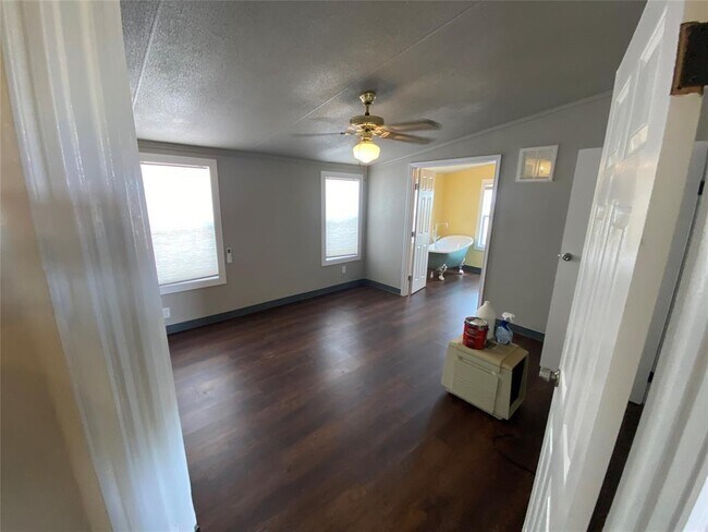 Building Photo - 407 Alta Vista Dr