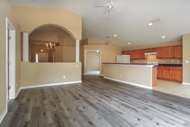 Foto del edificio - 2055 Newtown Rd