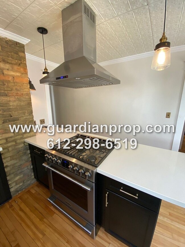 Building Photo - Updated House Available August 1, Hardwood...