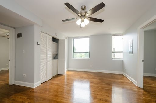 Building Photo - 7616 N Marshfield Ave