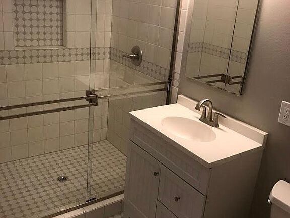 Foto del edificio - 1600 Main Street