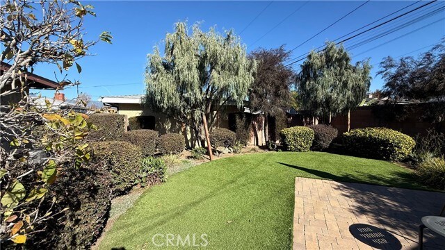 Foto del edificio - 4408 Glenfinnan Ave