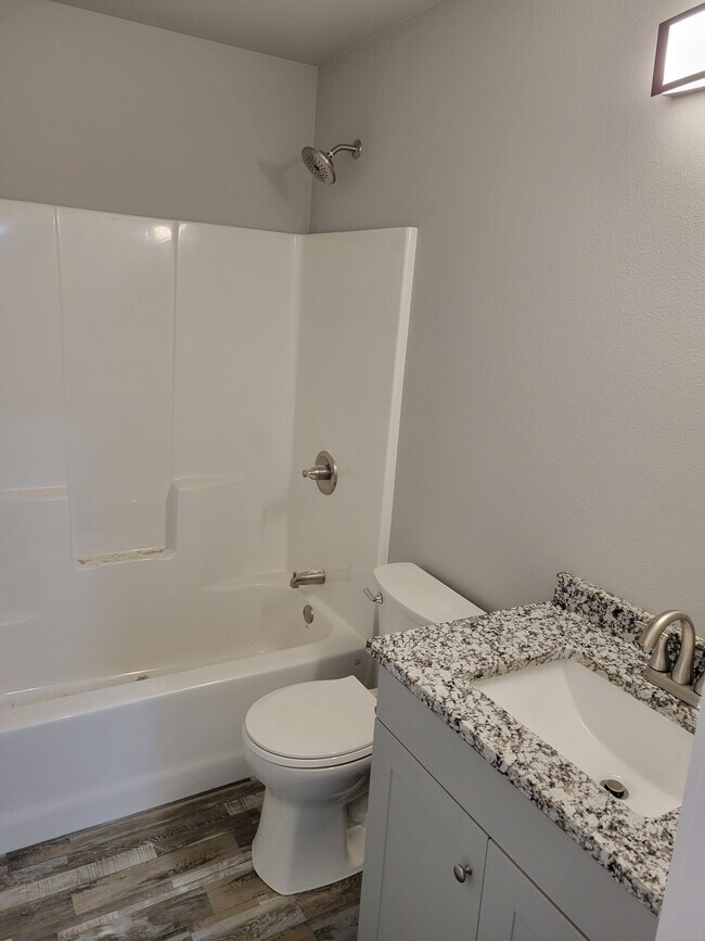 Foto del edificio - 408 N Devon St