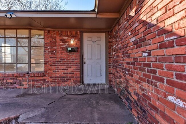 Building Photo - 332 NW 85th St