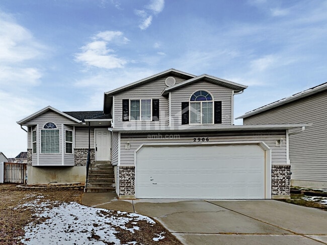 Building Photo - 2906 W 2075 S