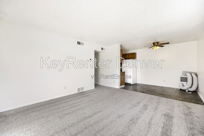 Building Photo - 10211 Ura Ln