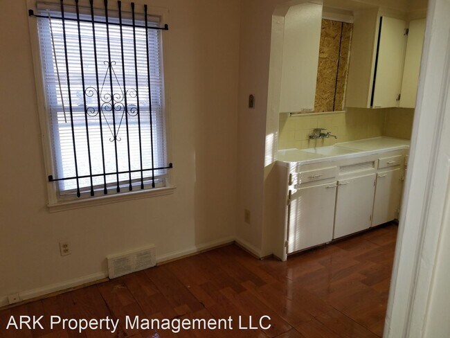 Building Photo - 2 br, 1 bath House - 7736 Evergreen Avenue