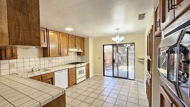 Foto del edificio - 3507 S Oak View Dr