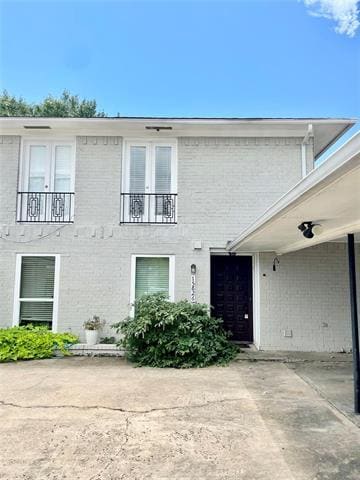 Building Photo - 15826 El Estado Dr