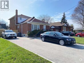 Building Photo - 22 Princeway Dr