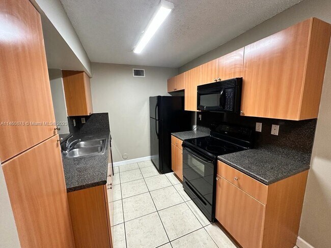 Foto del edificio - 9742 NW 48th Terrace