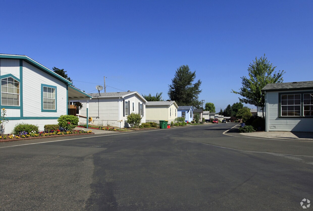 116 SE 8th St, Troutdale, OR 97060 Apartments in Troutdale, OR