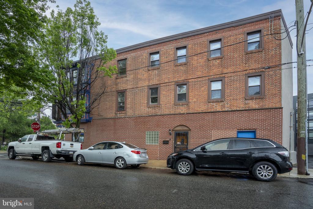 Primary Photo - 322 Poplar St