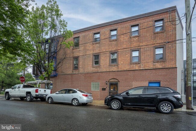 Foto del edificio - 322 Poplar St